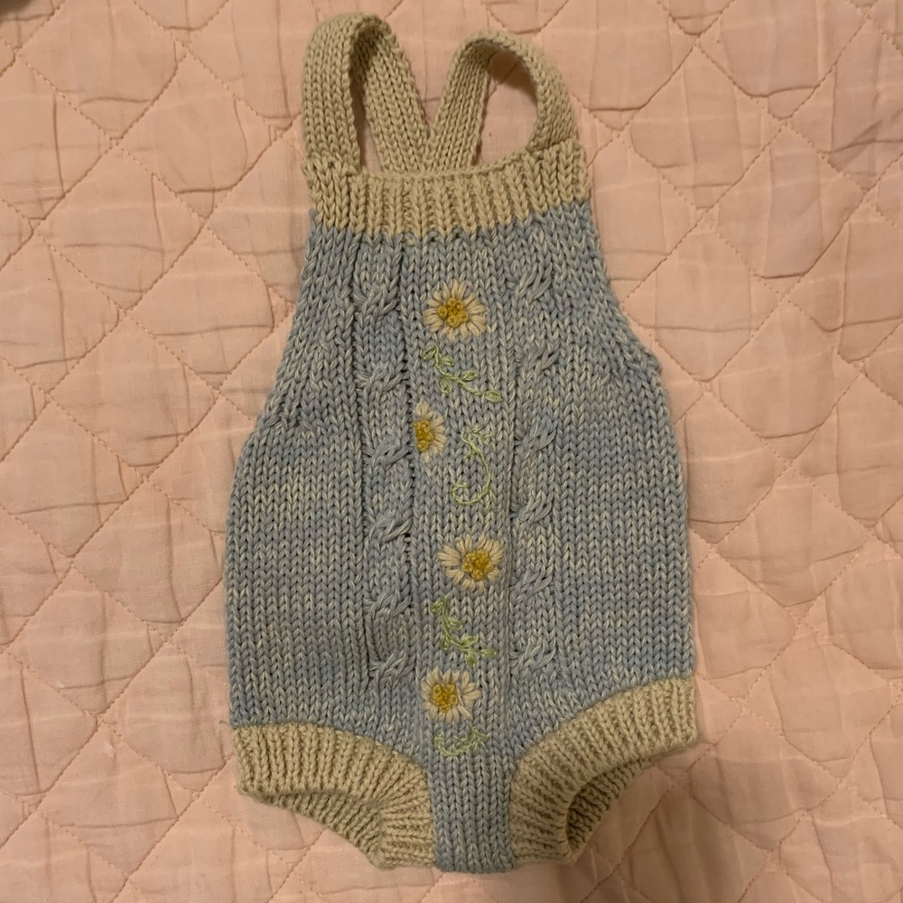 Wild wawa daisy knitted romper